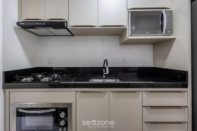 2BR apt w/ Bbq, 800m From Beach Cba0902