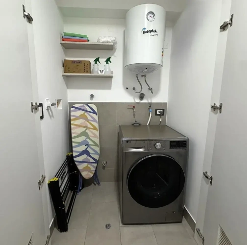 1 Bedroom Business Apartment