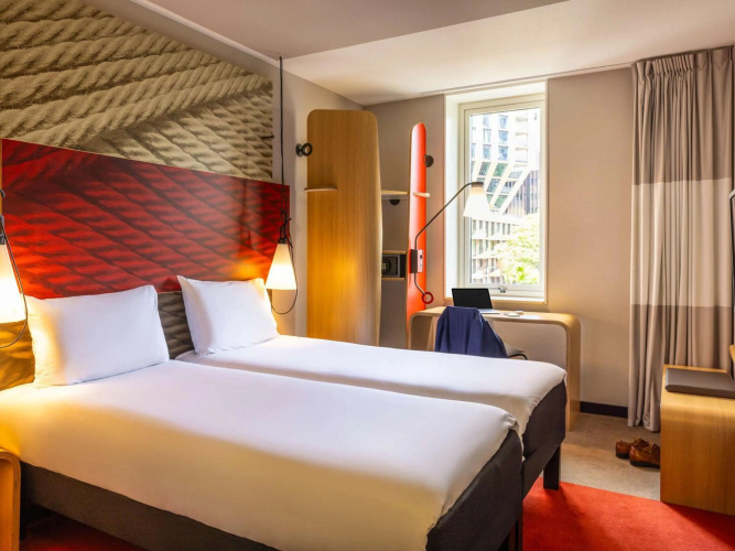 Hotel Ibis Rotterdam City Centre photo 7
