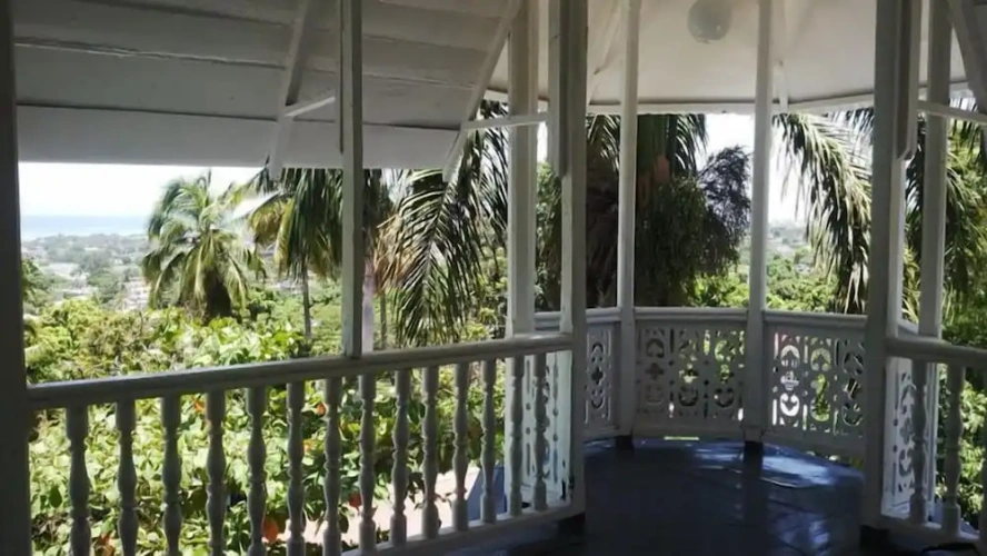 Standard Quadruple Suite with balcony