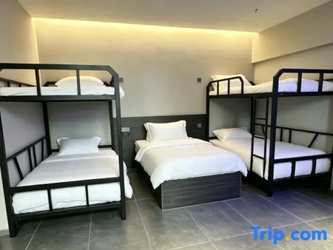 Standard Quintuple room
