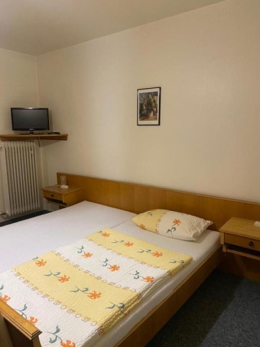 Economy Quadruple room