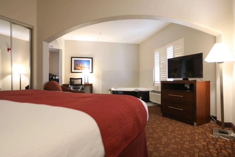 Whirlpool Double Suite