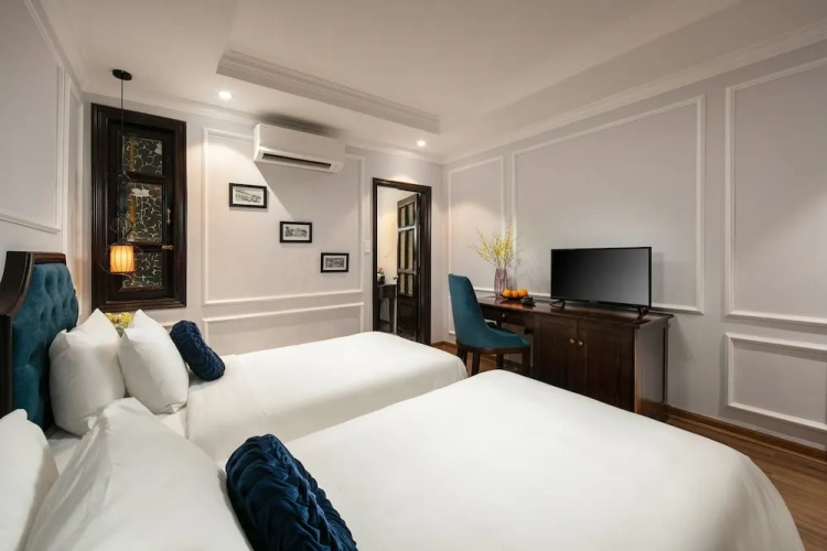 Superior Twin room