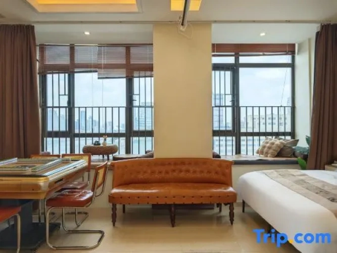 Standard Twin room with river view