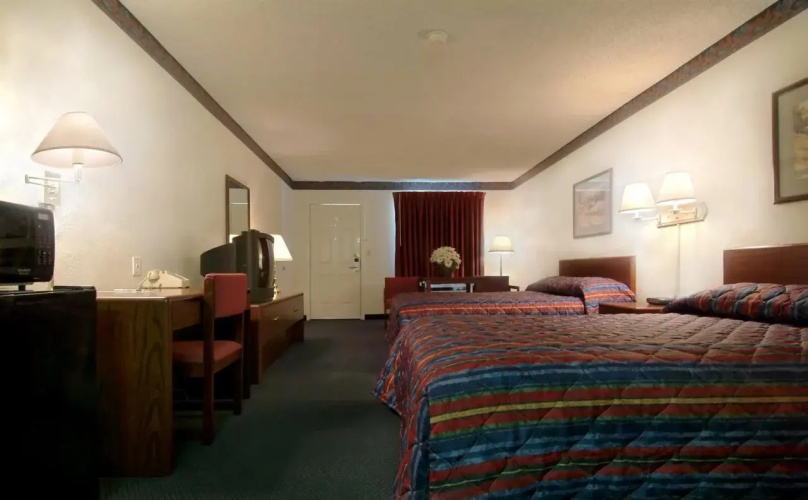 Lone Star Inn