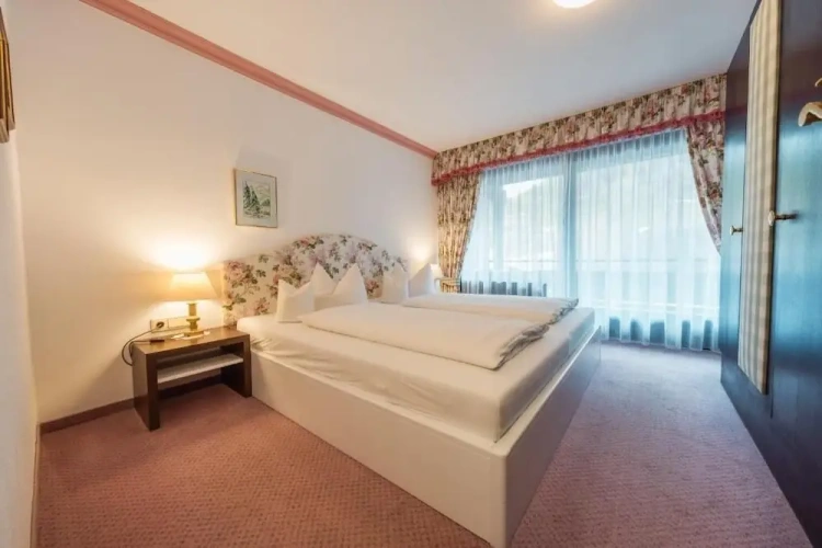 Family Suite with mountain view