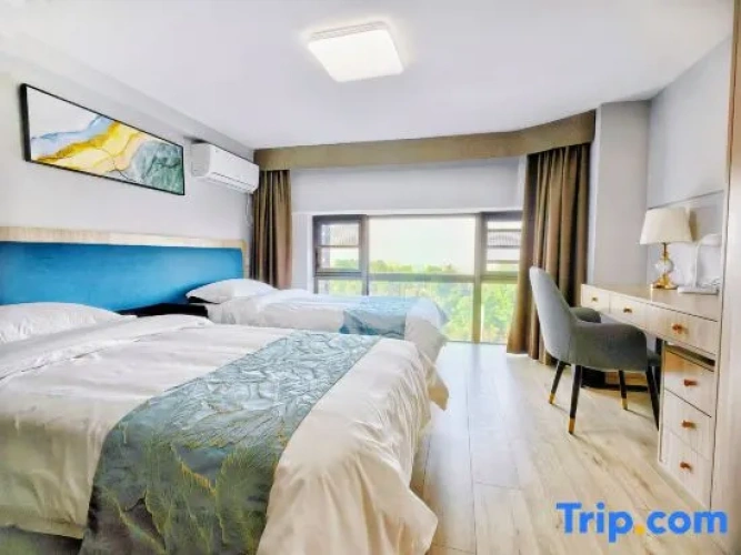 2 Bedrooms Family Duplex Apartment with garden view