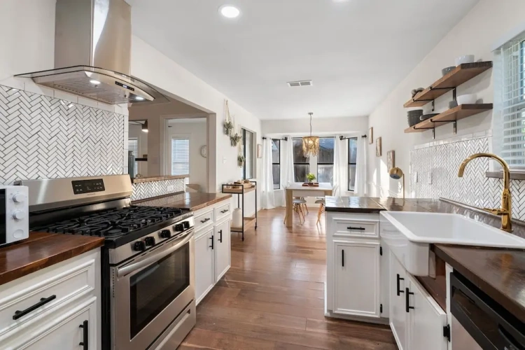 4 Bedrooms Superior Cottage