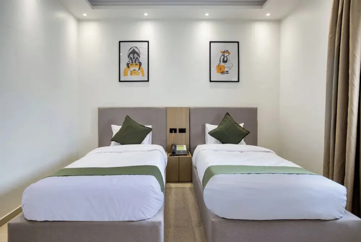 Seven Stays Zayed