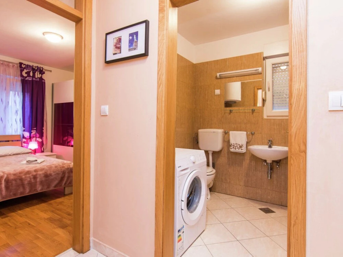 Comfortable Apartment in Zadar With TV