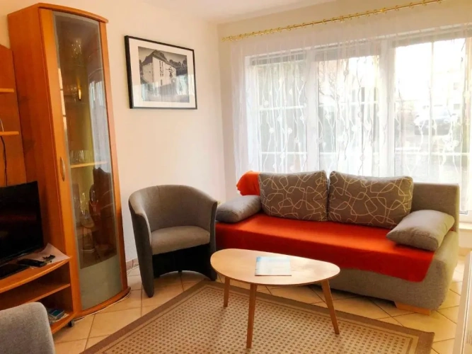 2 Bedrooms Cottage