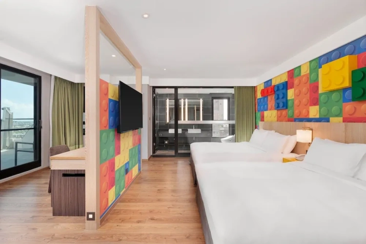 Premier Double room with city view