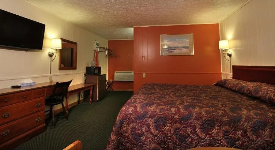 Sanford Inn