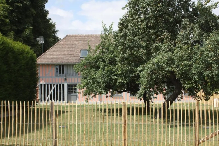 2 Bedrooms Cottage