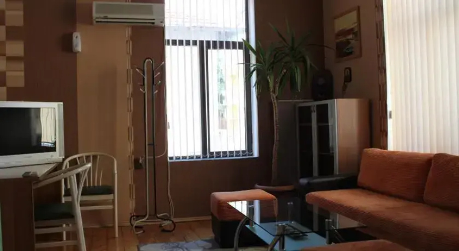 Guest House Diron