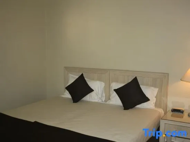 1 Bedroom Double Apartment