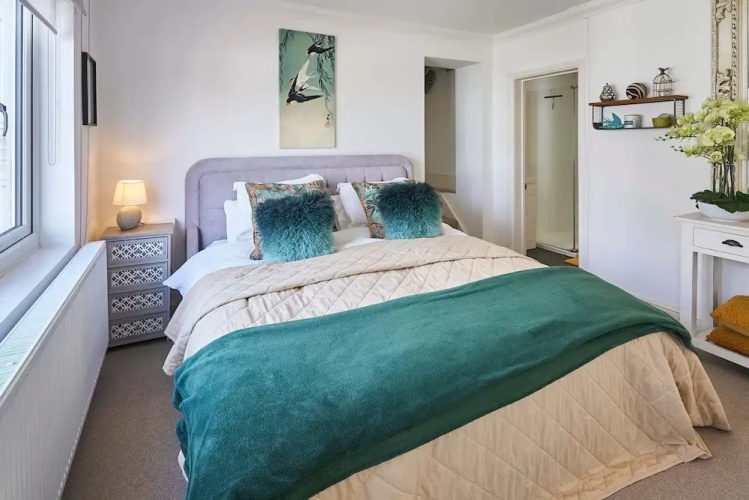 Host Stay Fishers Apartment