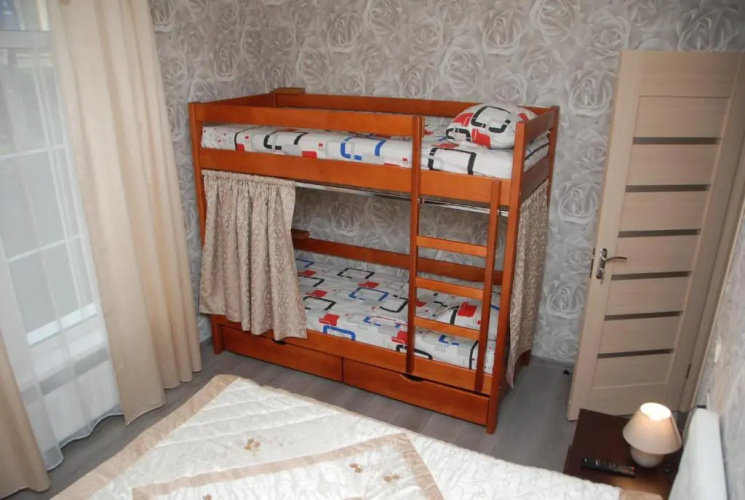 Green Apple Hostel