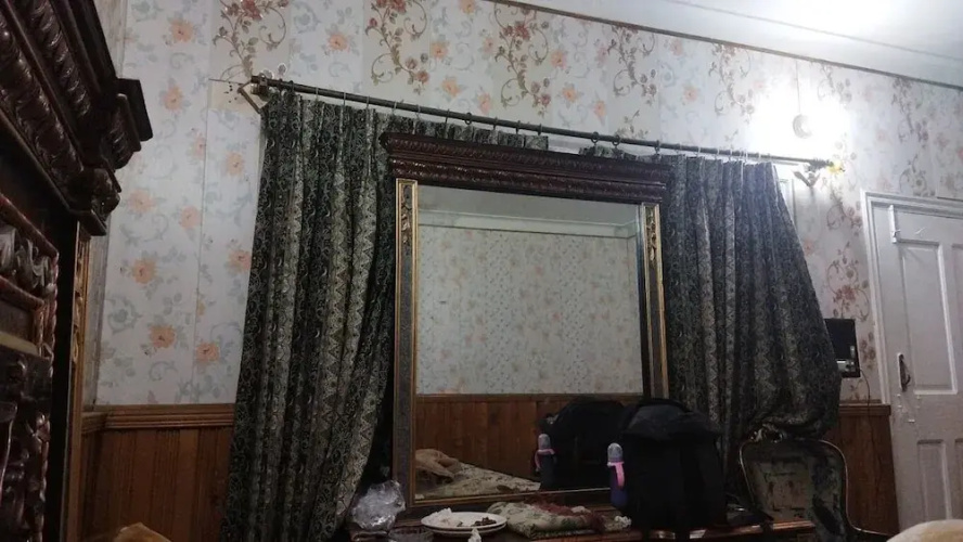 Snow Land Hotel