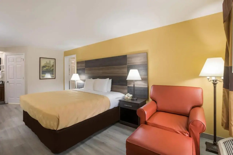 Quality Inn & Suites
