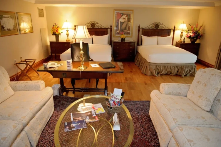 Deluxe Quadruple room