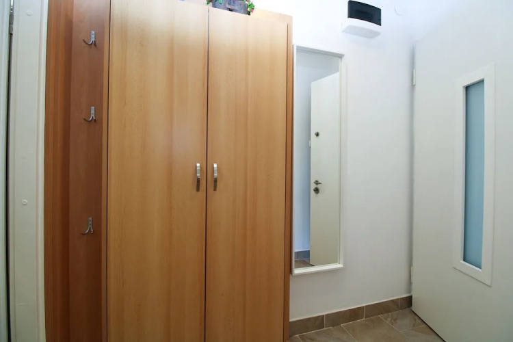 Apartment 1387