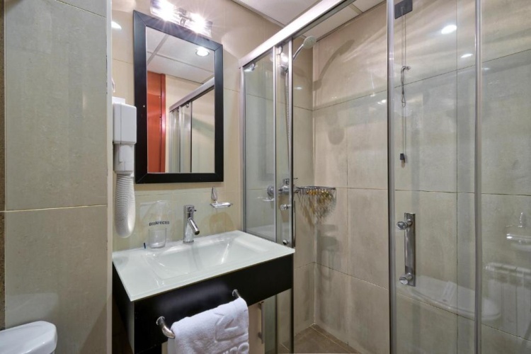 Standard Single room
