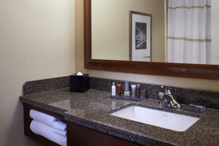Detroit Marriott At The Renaissance Center photo 9