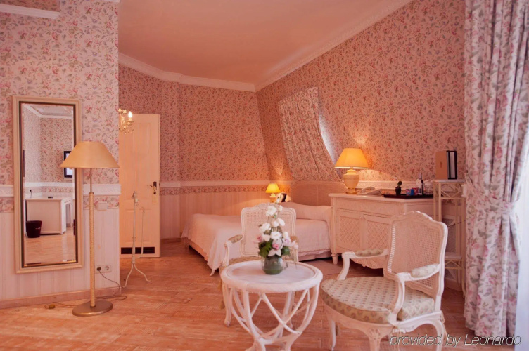 Opera Hotel