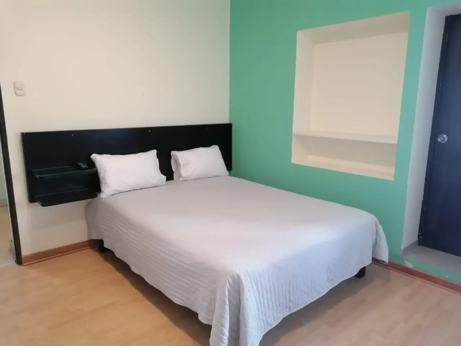 Miraflores Rooms