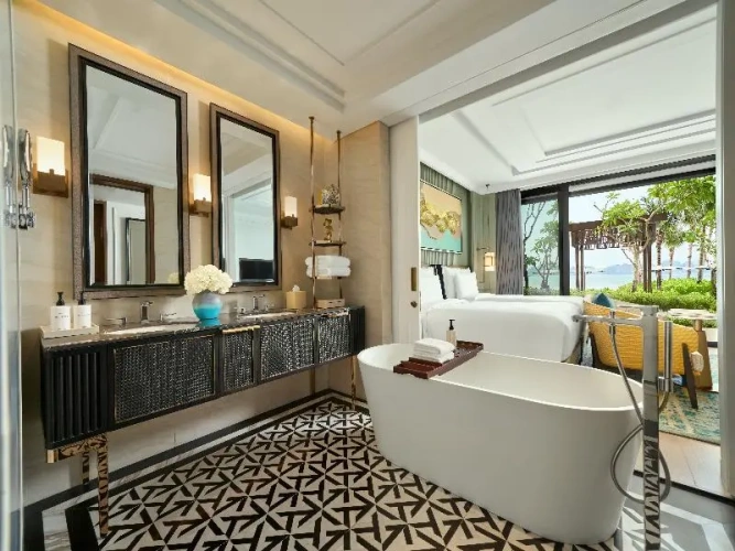 Classic Twin room with balcony