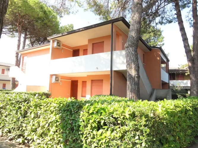 1 Bedroom Apartment with balcony