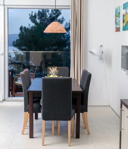 2 Bedrooms Apartment with sea view