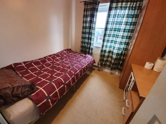 9 Cobb Close Holiday House