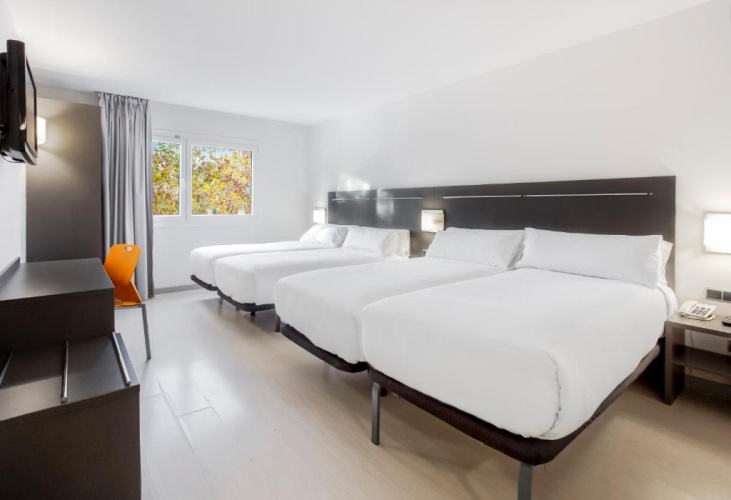 Standard Quadruple room