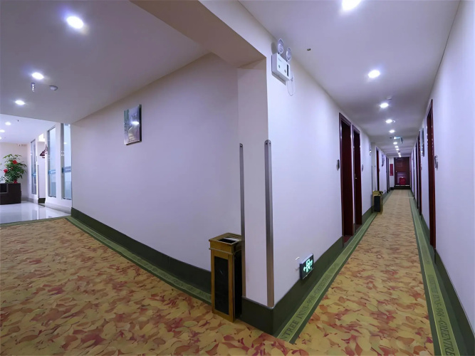 Greentree Inn