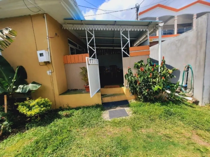 2 Bedrooms Cottage