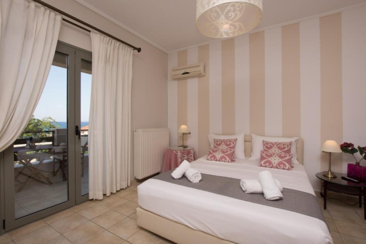 Standard Quadruple room with balcony