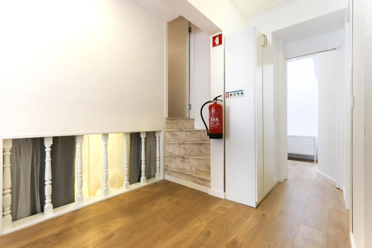 Wal Apartments- 3 bedrooms with parking space