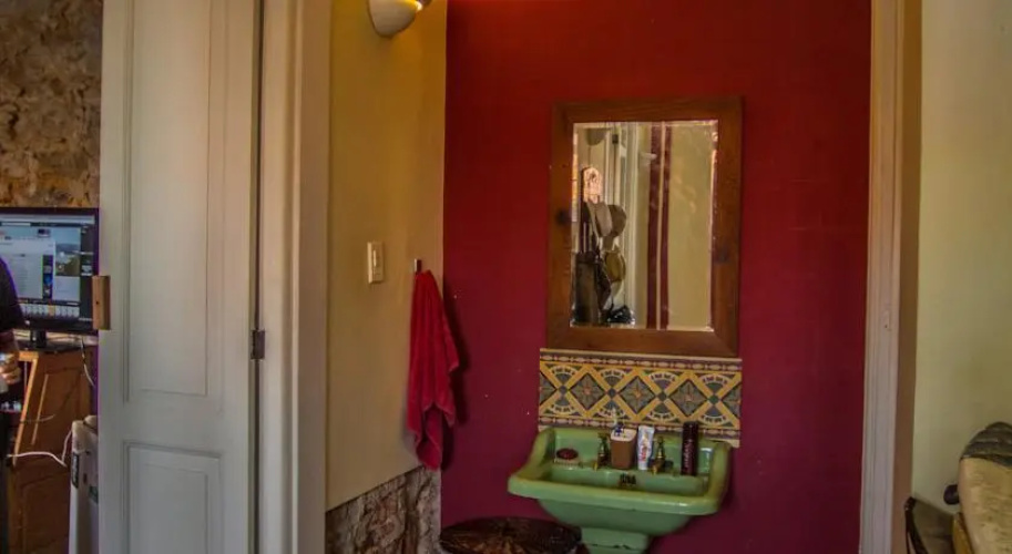 Chez Laurel