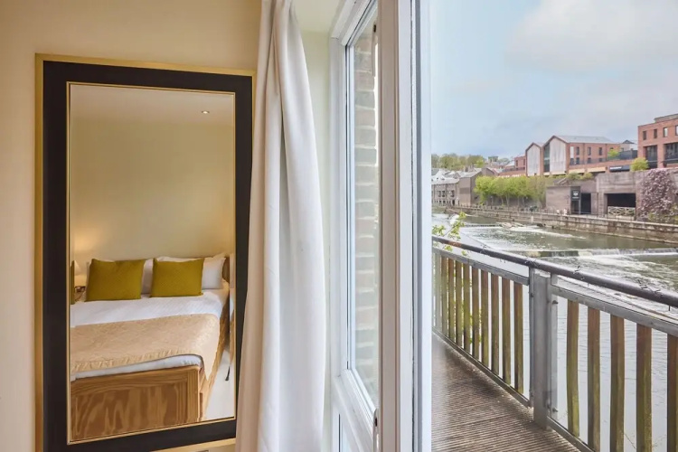 Host Stay Waterside