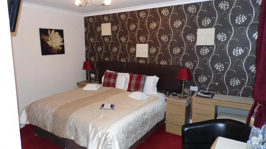 Standard Double Basement room