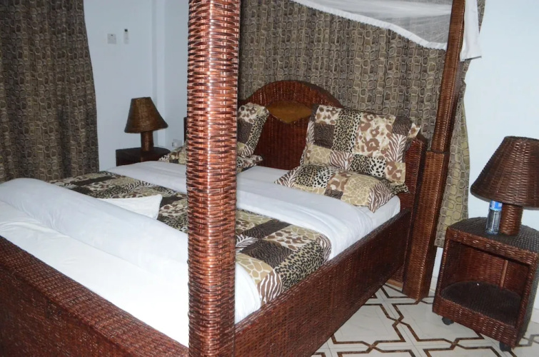 Vamos Hotel Mikumi