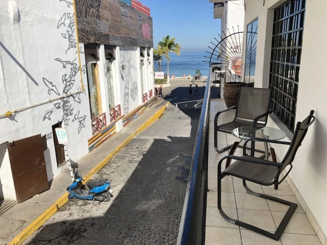 2 Bedrooms Cottage with balcony and with partial ocean view