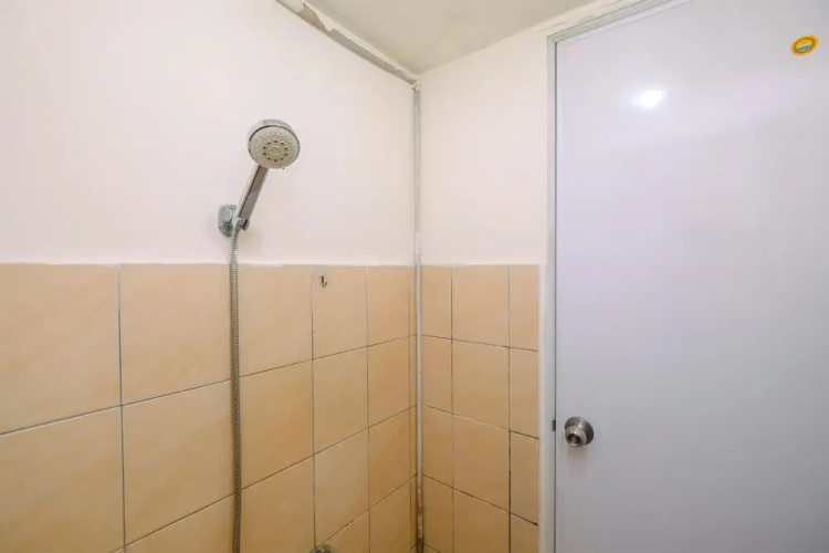 Comfort Green Pramuka 2BR Apartment