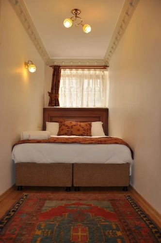 1 Bedroom Economy Double room
