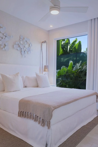 Palm Grove Villas & Hotel