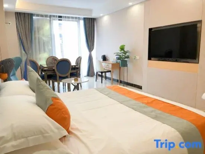 Standard Double room with courtyard view