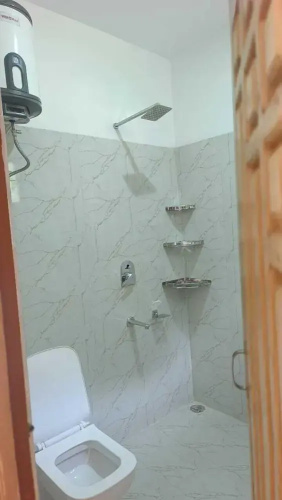 Shesh Besh Guest House & Restaurant